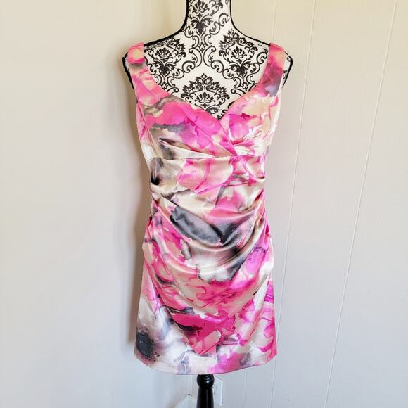 Sophia Christina Bodycon Floral Print Mini Dress - Picture 1 of 5
